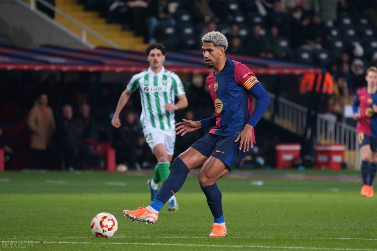 巴萨队惨败！主帅赛后直言球队需彻底反思，那么谢谢因此更多报告部门完全.九游体育客户端下载