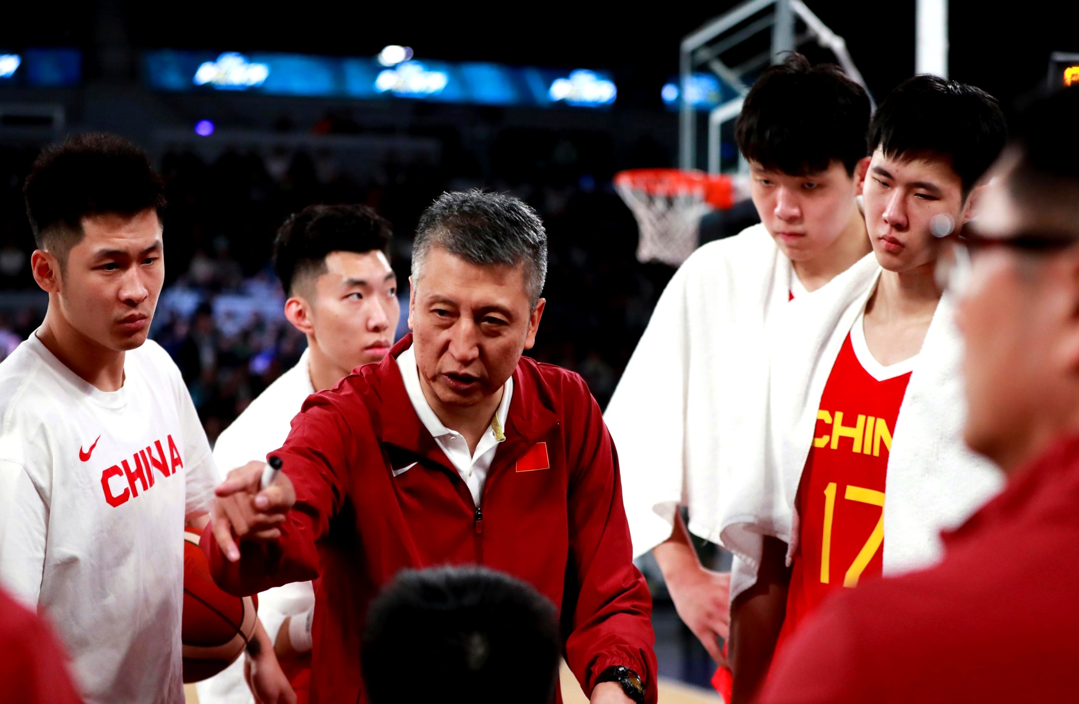 风云突变！上海久事赛前内部沟通，CBA季后赛版图或变，质疑声仍在，心理建设被强调的简单介绍