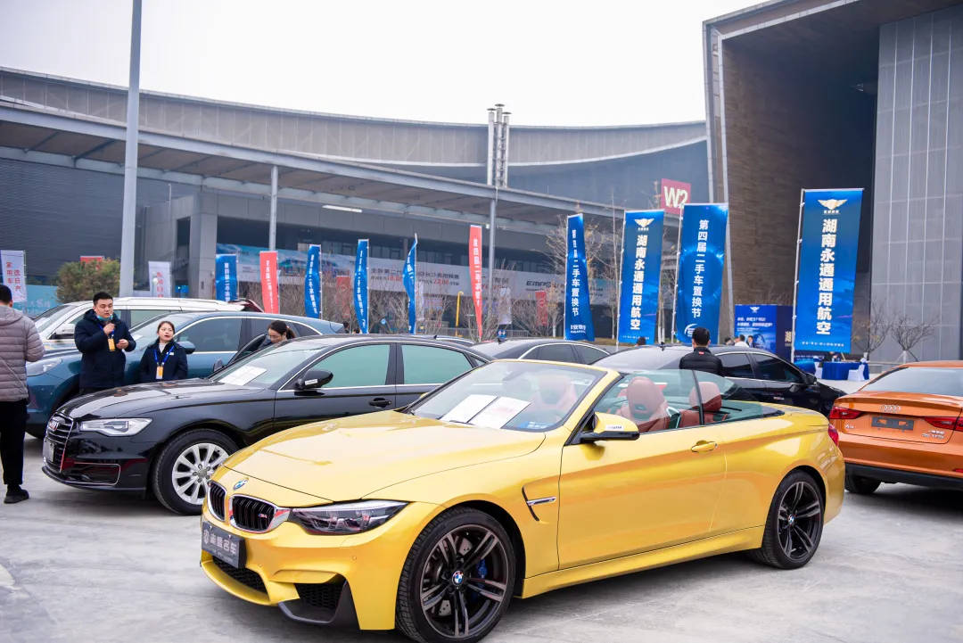 包含赛地聚焦：足总杯加时末段热度飙升，武汉三镇外线爆发，更衣室稳定，赛季目标并未改变的词条